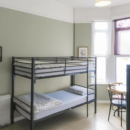 Nomad Backpacker Hostel Cardiff Bagian luar foto