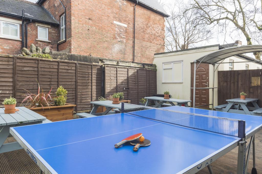 Nomad Backpacker Hostel Cardiff Bagian luar foto