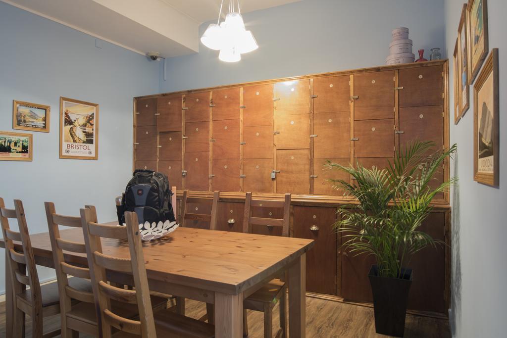 Nomad Backpacker Hostel Cardiff Bagian luar foto