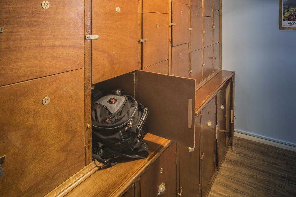 Nomad Backpacker Hostel Cardiff Bagian luar foto