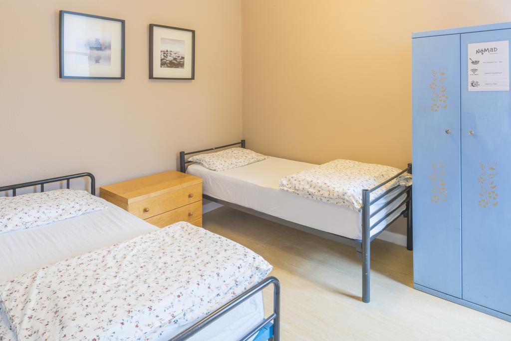 Nomad Backpacker Hostel Cardiff Bagian luar foto
