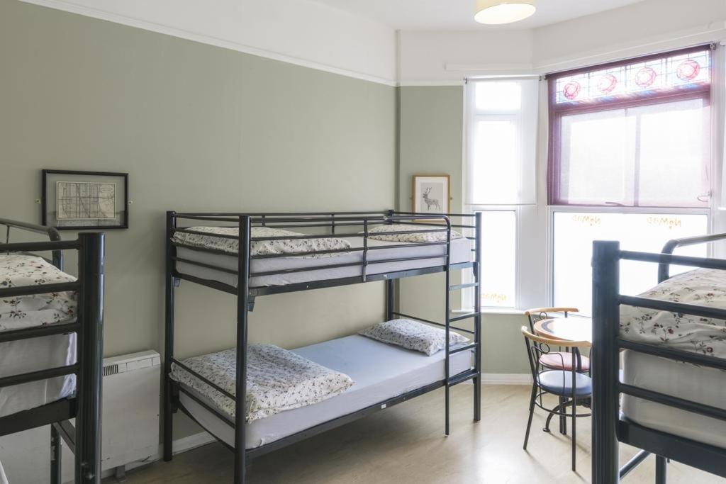 Nomad Backpacker Hostel Cardiff Bagian luar foto